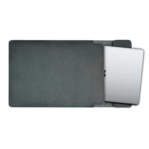 Laser Wireless Charging Laptop Sleeve Up to 16 Inch Black