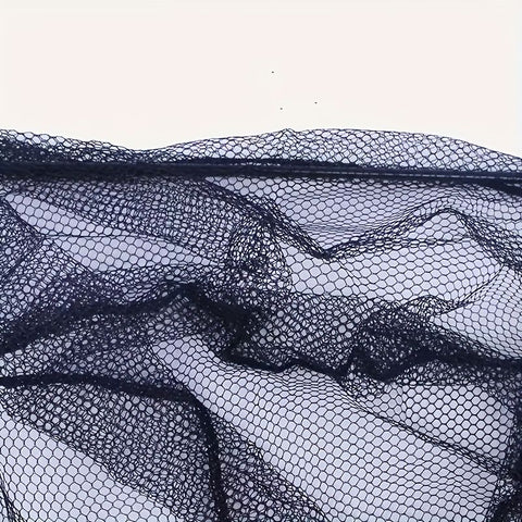 A multifunctional telescopic fishing net, the handle can be extended from 110 cm to 210 cm, which is very suitable for freshwater fishing, suitable for children and adults to use.