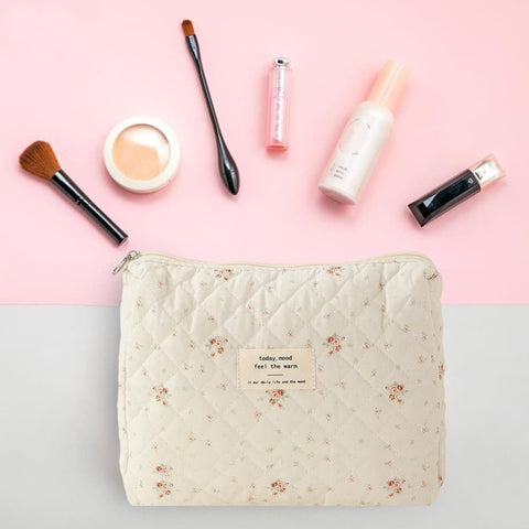 3-Piece Floral Makeup and Toiletry Travel Bag, Size 4