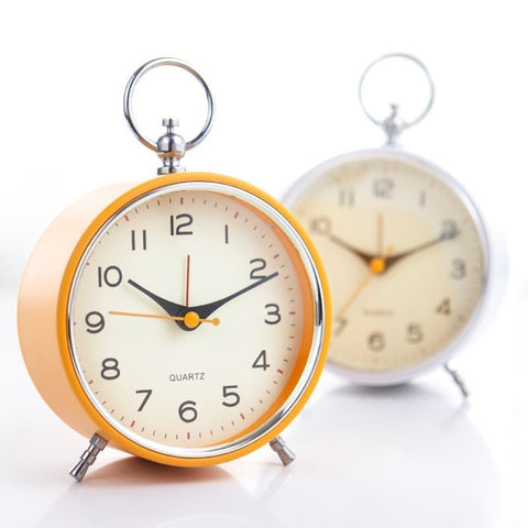 Silent Analog Alarm Clock with Snooze Button, Retro Design and Lighting, 16x11 cm, Orange