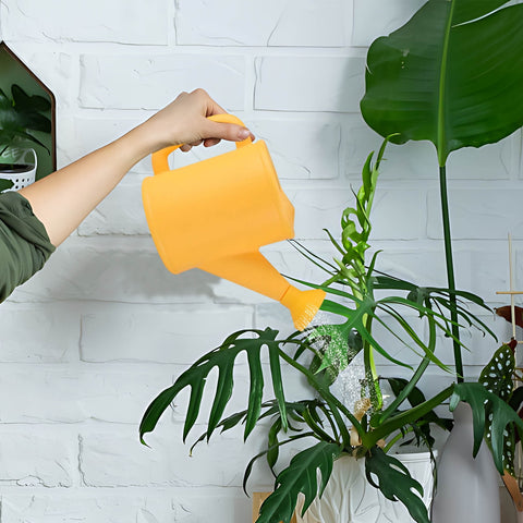 Dmlowu Watering Can 700ml Plastic Kids Watering Can Light-Weight Watering Can Indoor Plants for Artificial Plants Outdoor Garden Flowers Live Plants, Sturdy Gardening Watering Can for Kids Yellow