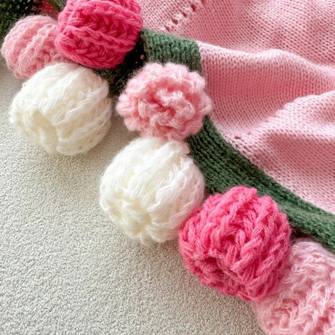 Pink Mist Gradient Rose Bouquet Blanket – a versatile, all-season blanket, perfect for office naps or as an air-conditioning cover.（Diameter: 150 cm / 59 in）