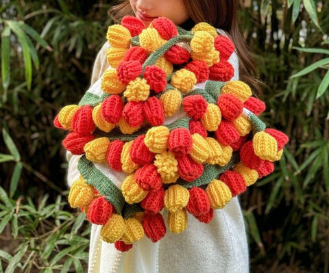 A rose bouquet multifunctional blanket, perfect for all seasons, ideal as an office nap blanket or air-conditioning cover. A timeless romantic gift for your girlfriend on holidays or birthdays. Everlasting romance.（Diameter: 100 cm / 39 inches.Roses Are R