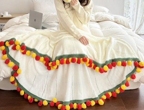 99 Roses Hand-Crocheted Bouquet Blanket: A Versatile Emblem of Eternal Romance, Offering Gentle Warmth Through Every Season（Yellow gradient on white background）