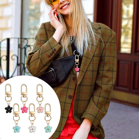 Cute Flower Keychain for Women, 6 Pcs Aesthetic Keychains Purse Charms Zipper Pull Charm Handbag Charms Bag Charms for Handbags Backpack Purse Accessories Car Keys Birthday Valentine Day Gifts