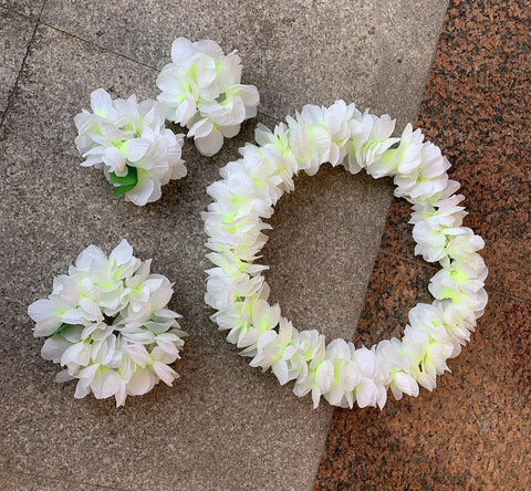 Yansanido 4 Pcs White Hawaiian Leis with Green Leaves for Graduation Party, Dance Party, Photo Prop in Outdoors (White)