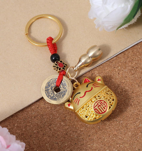 Lucky Cat Keychain, Good Luck Keychain with Feng Shui Coins, Tassel ＆ Gourd, Maneki Statue Charm for Good Luck, Gift for Cat Lovers