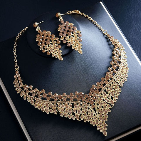 Affordable Luxury, Statement-Making Full-Diamond Necklace and Earring Set, Accessories for Banquets, Parties, and Weddings – Gold