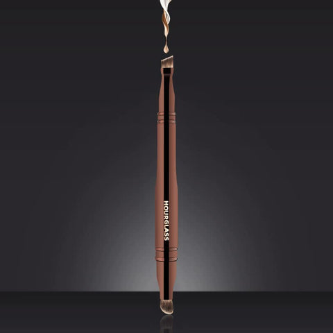 Versatile 4-in-1 Portable Makeup Brush  - Eyeshadow & Eyebrow Brushes for Flawless Looks